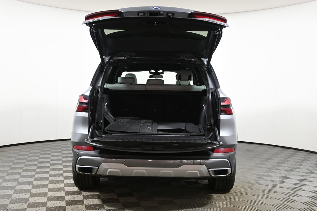Certified 2024 BMW X5 xDrive50e w/ Premium Package image 37