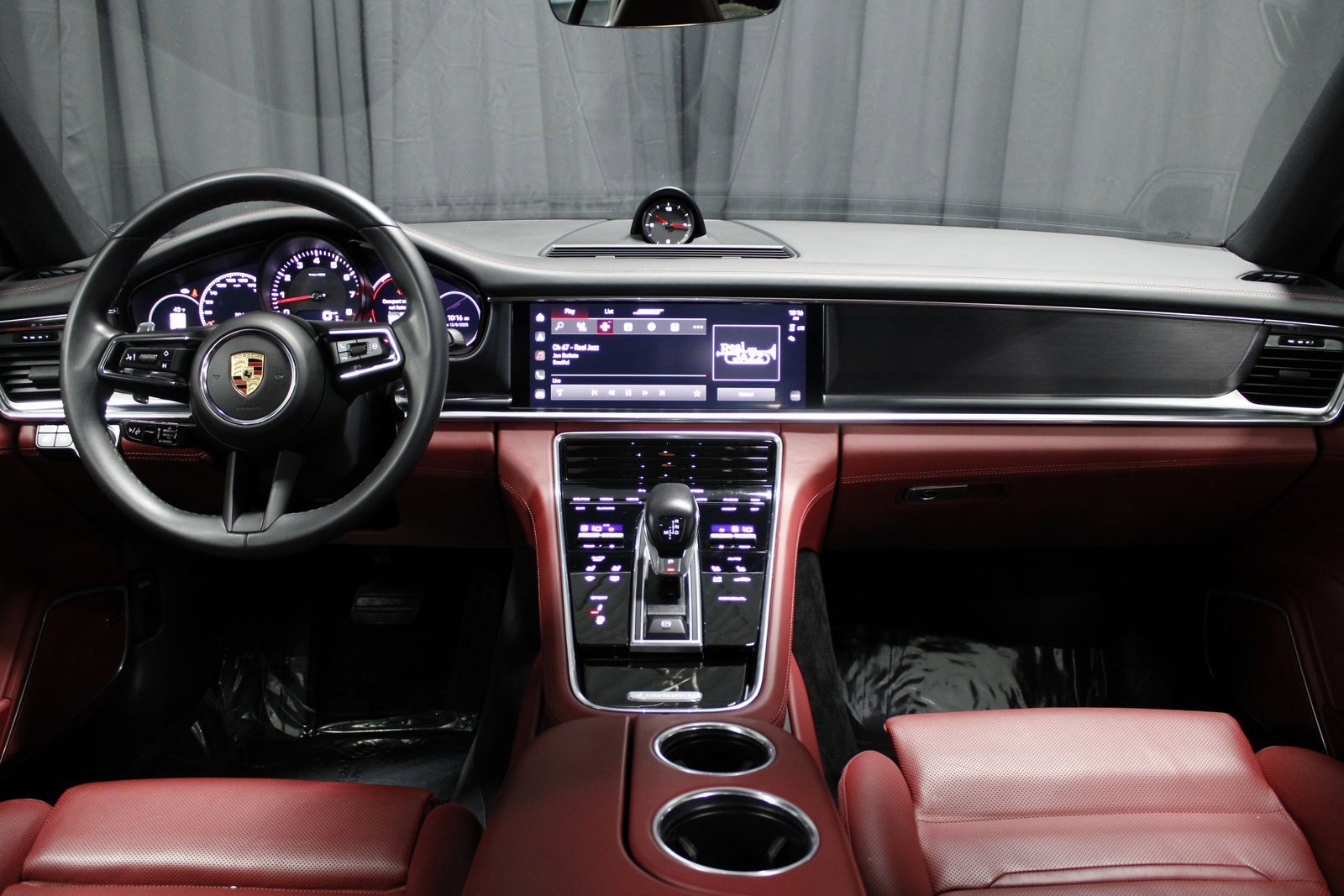 Certified 2022 Porsche Panamera 4 Platinum Edition image 23