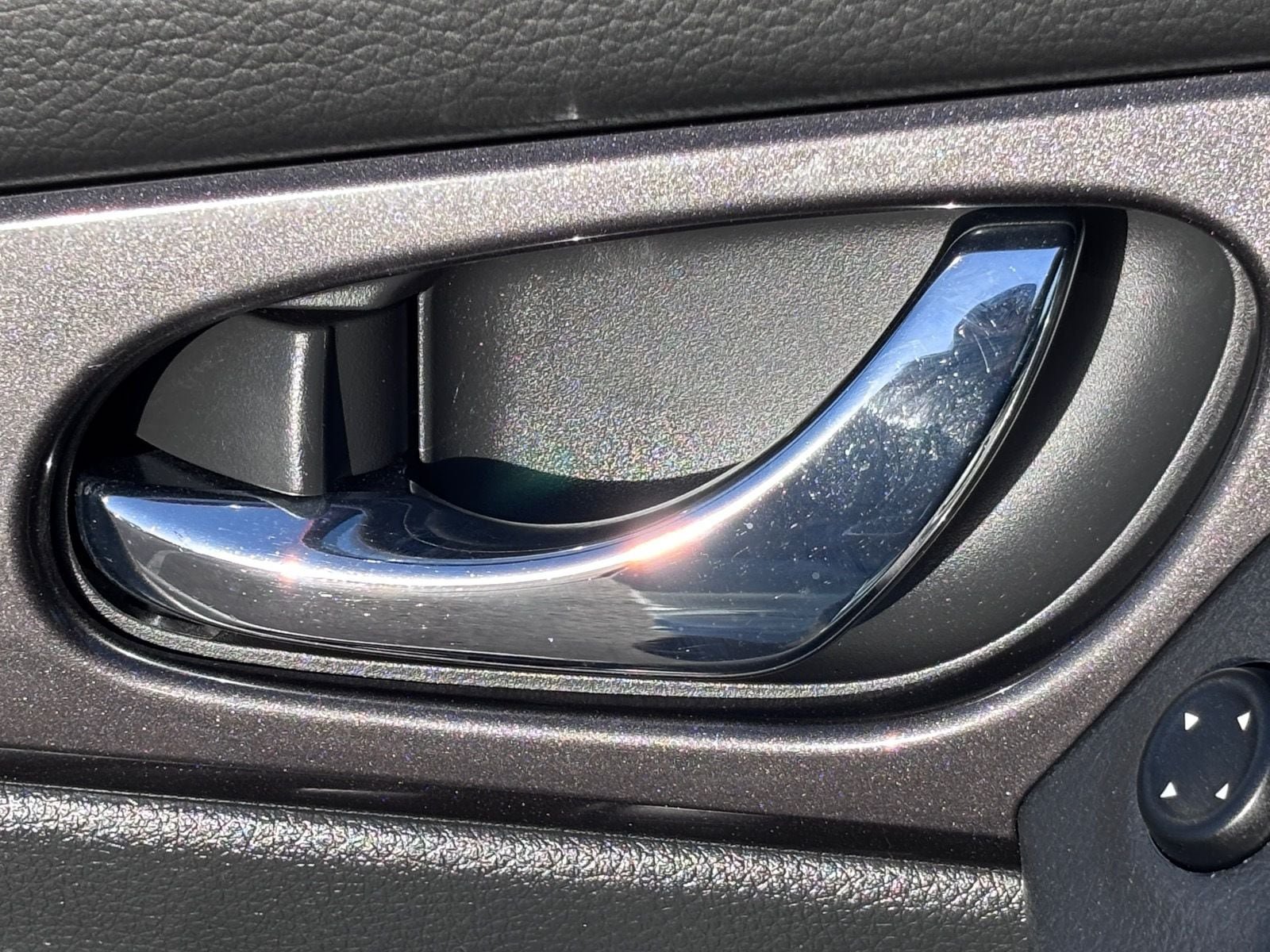 Used 2019 Nissan Rogue SV w/ Sun & Sound Touring Package AWD/4WD image 20