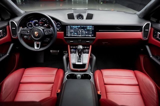Used 2023 Porsche Cayenne Turbo image 22