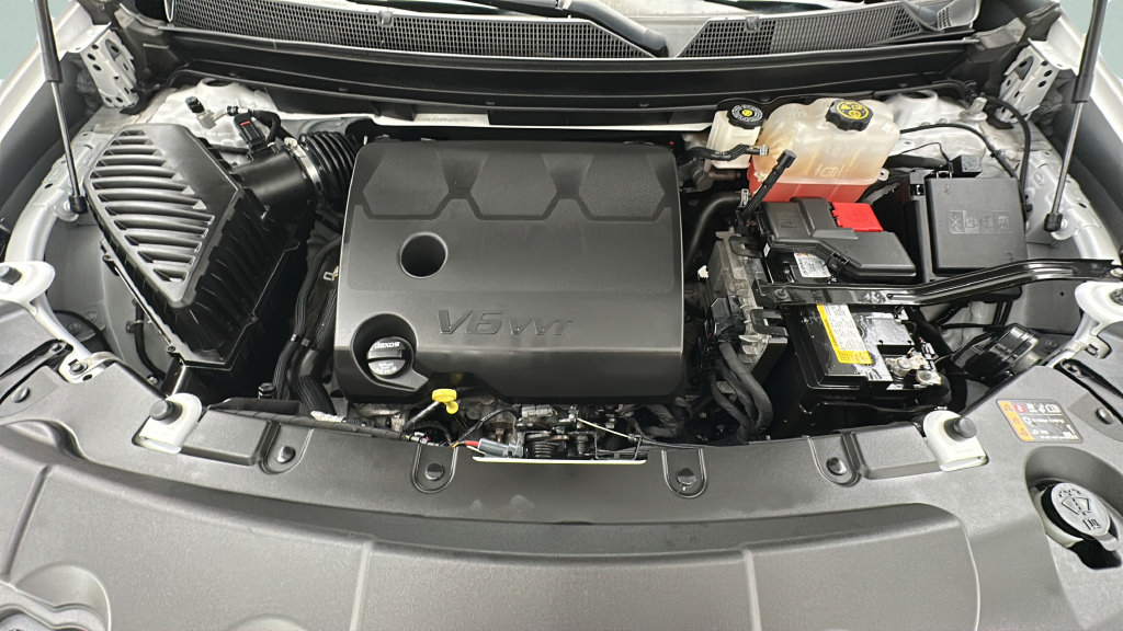 Used 2023 Chevrolet Traverse LT w/ LPO, Floor Liner Package AWD/4WD image 22