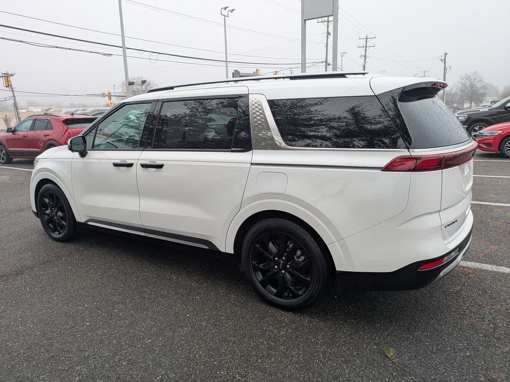 Used 2024 Kia Carnival SX Prestige image 6