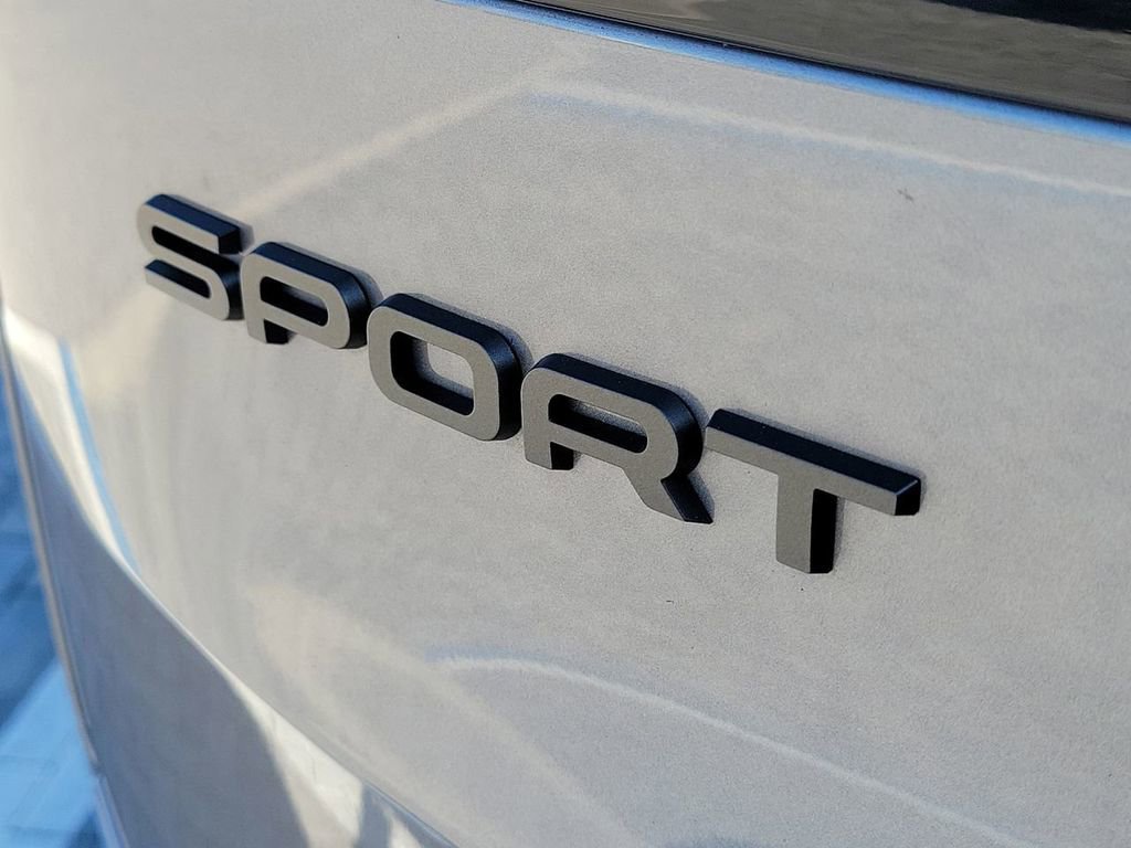 Certified 2025 Land Rover Range Rover Sport Dynamic SE AWD/4WD image 10