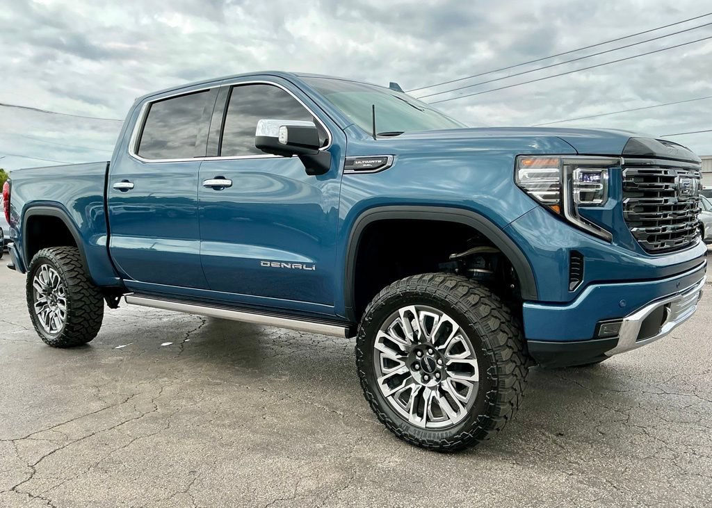 Used 2025 GMC Sierra 1500 Denali Ultimate AWD/4WD image 7