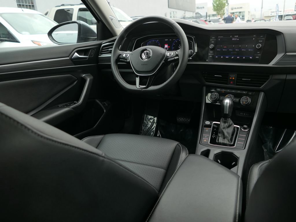 Used 2021 Volkswagen Jetta SEL FWD image 26