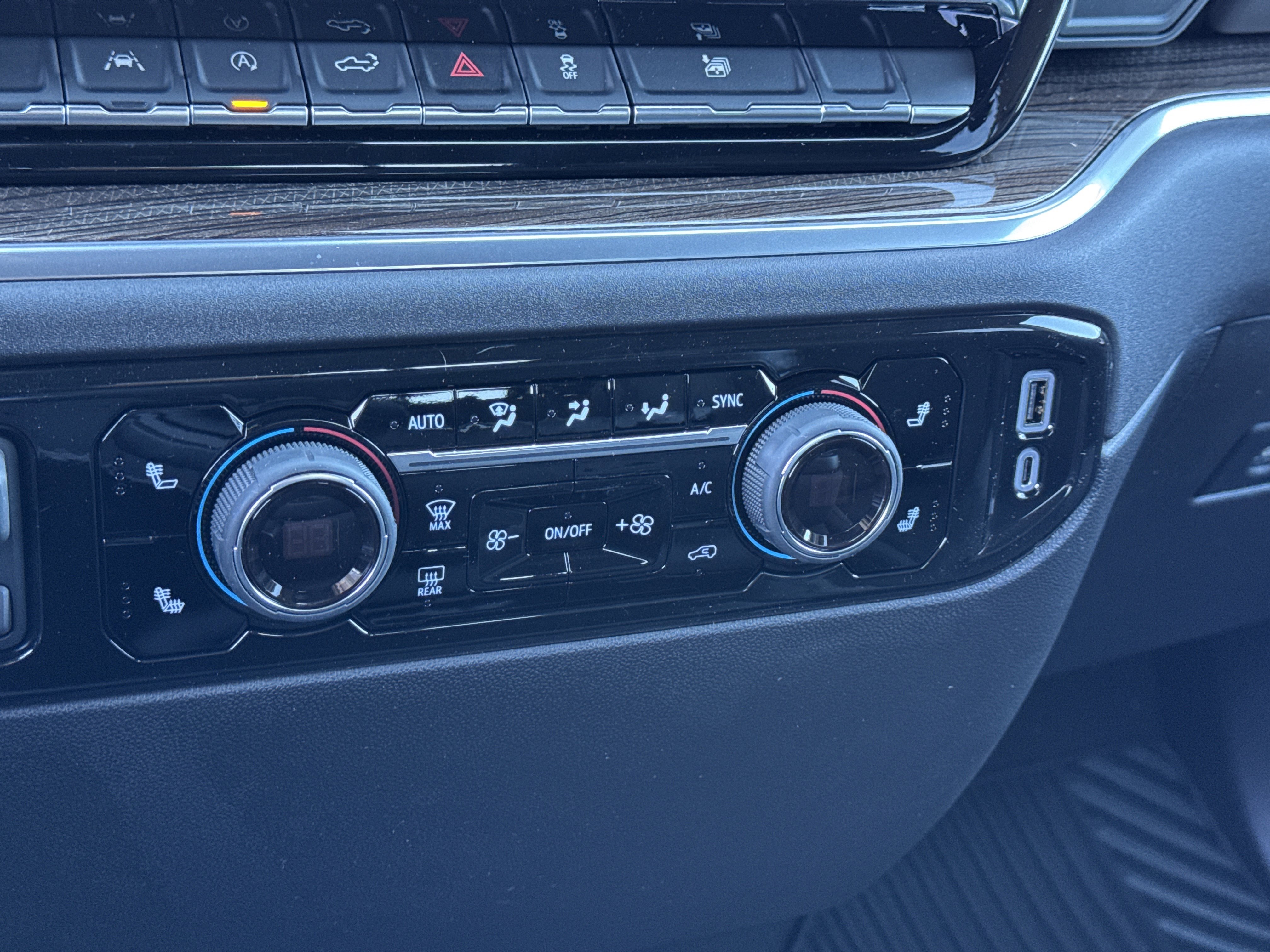 New 2026 Chevrolet Silverado 1500 LT w/ All Star Edition Plus image 27