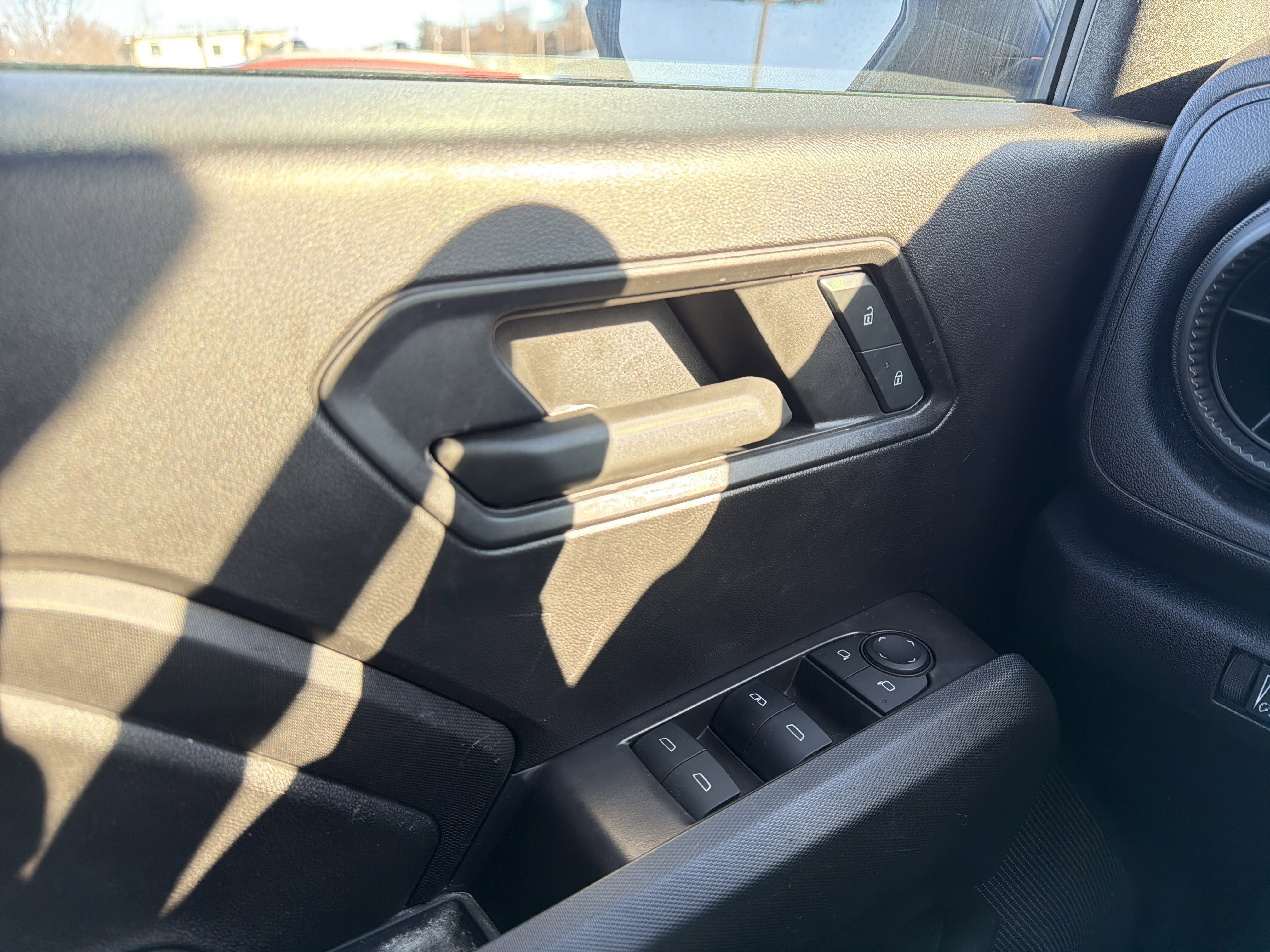 Certified 2024 Chevrolet Colorado Trail Boss w/ Safety Package image 23