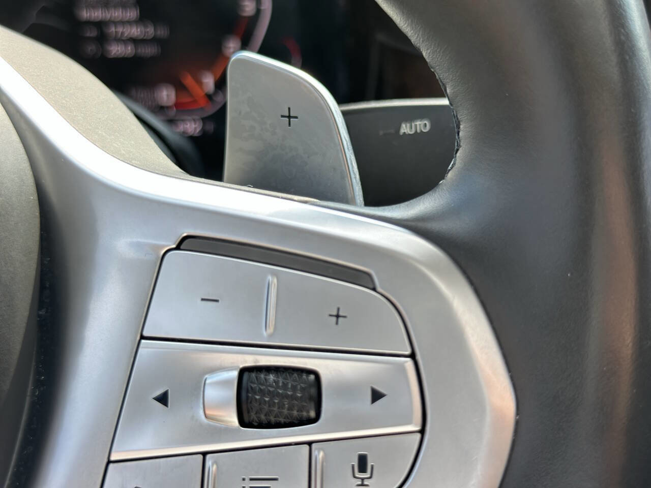 Used 2020 BMW M760i xDrive image 42