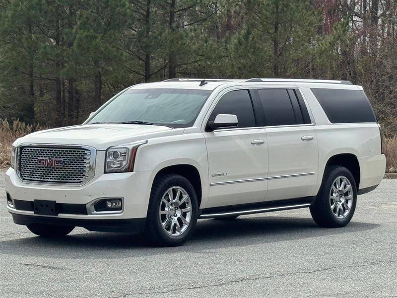Used 2015 GMC Yukon XL Denali w/ Touring Package image 2