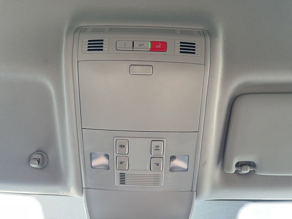 Used 2024 Volkswagen Taos SE image 23