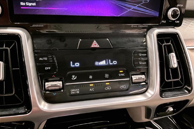 Used 2022 Kia Sorento SX Prestige w/ Panoramic Sunroof Package AWD/4WD image 31