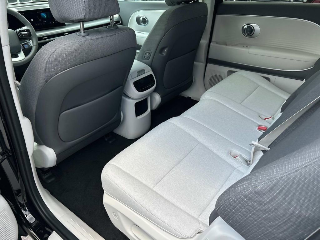 New 2026 Hyundai Ioniq 9 SE image 19