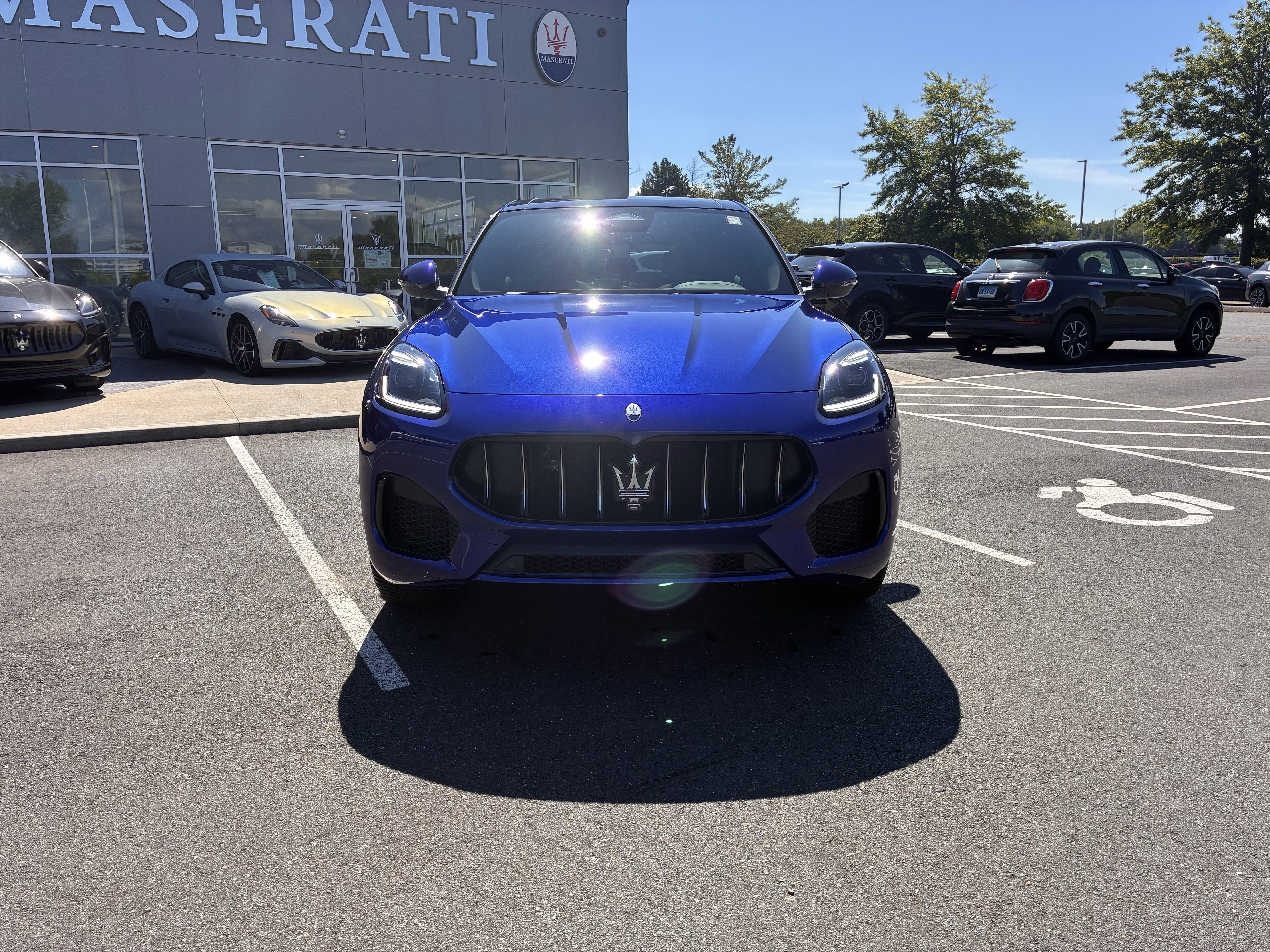 New 2025 Maserati Grecale GT image 3