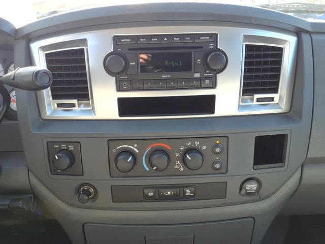 Used 2009 Dodge Ram 2500 Truck SLT w/ Popular Equipment Group AWD/4WD image 19