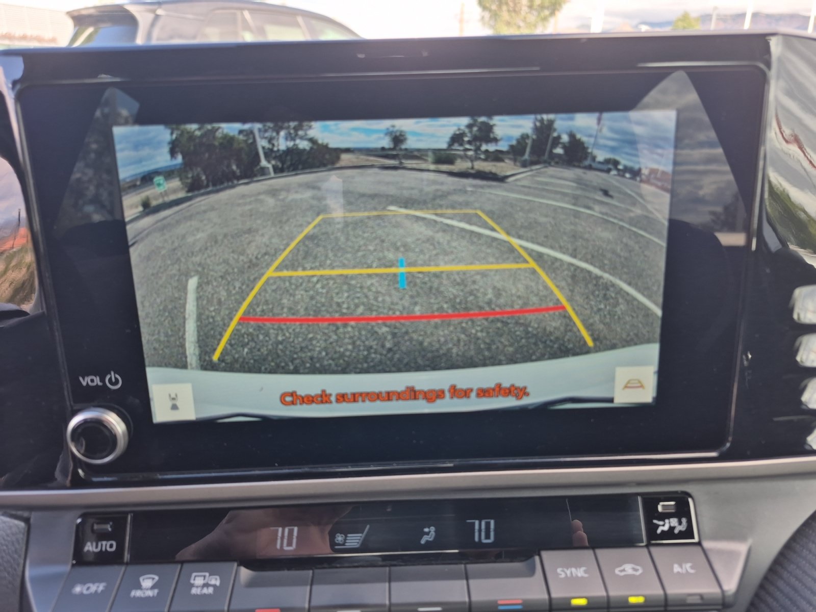 Used 2025 Toyota Camry SE FWD image 30