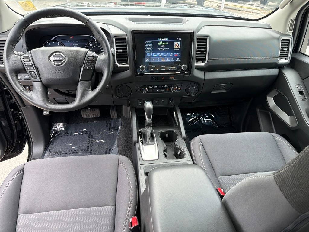 Used 2024 Nissan Frontier SV w/ SV Convenience Package image 14