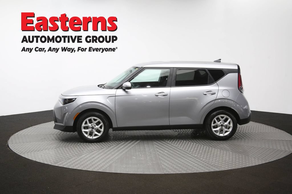 Used 2023 Kia Soul LX w/ Option Group 015 FWD image 59