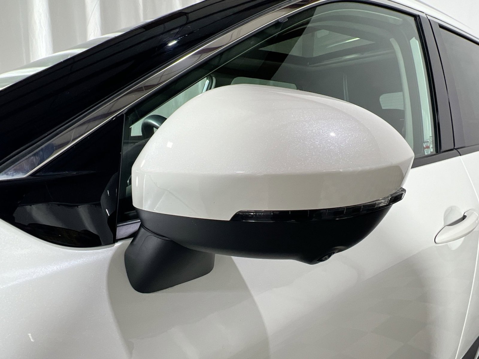 Used 2023 Nissan Rogue SL image 14