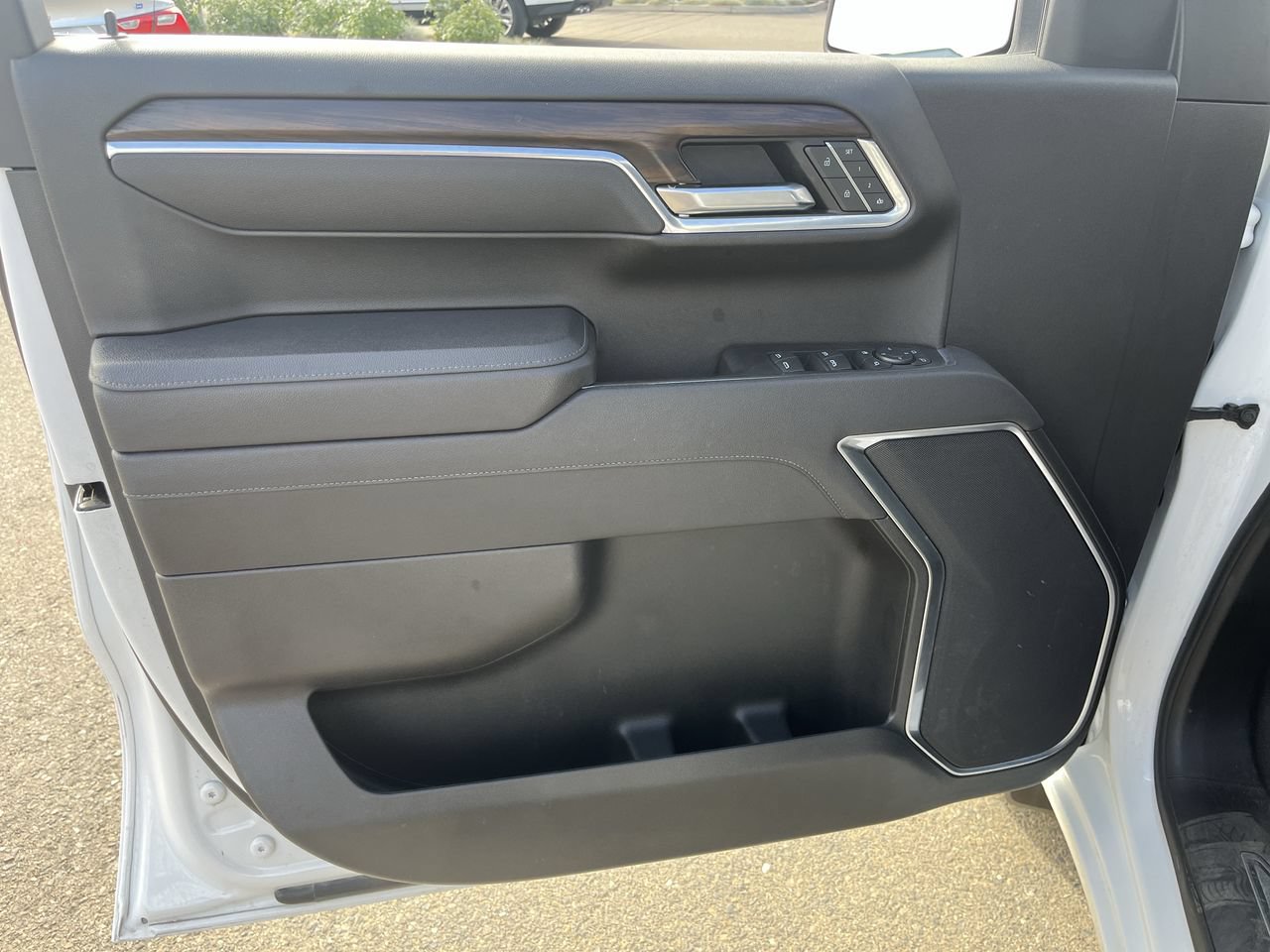 Used 2025 GMC Sierra 1500 SLT RWD image 20