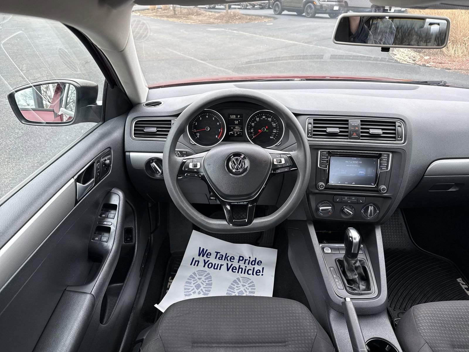 Used 2016 Volkswagen Jetta SE image 14