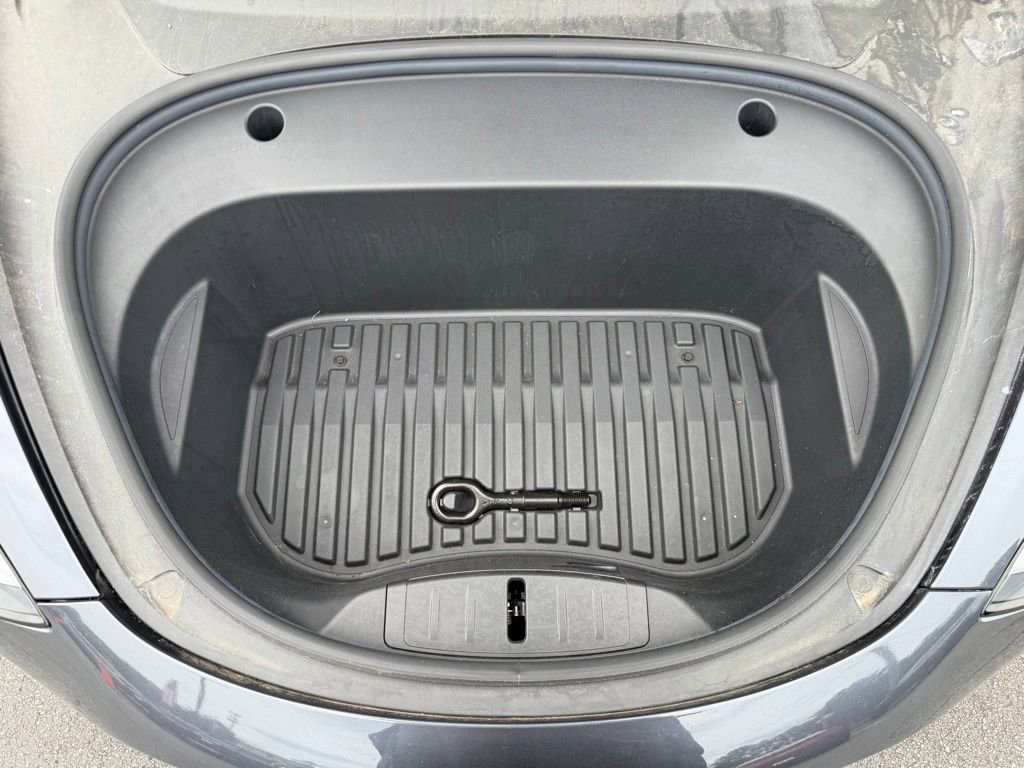 Used 2022 Tesla Model 3 Standard Range RWD image 6