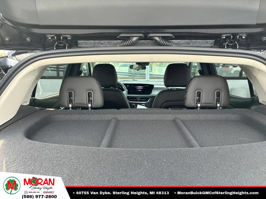 Certified 2024 Buick Encore GX Preferred w/ Comfort Package FWD image 8