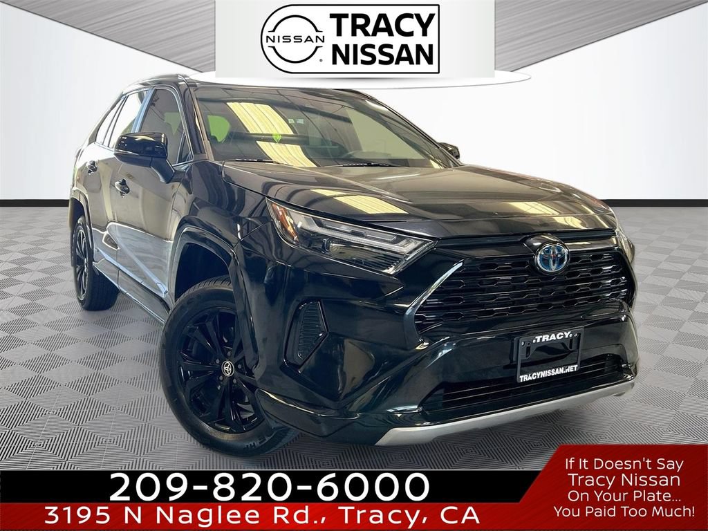 Used 2022 Toyota RAV4 SE w/ Convenience Package