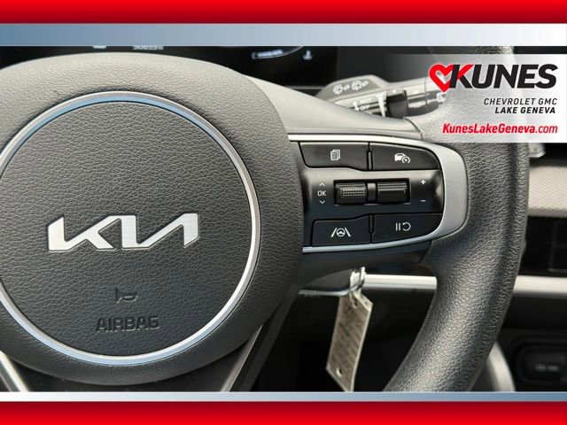Used 2025 Kia Sportage LX AWD/4WD image 37