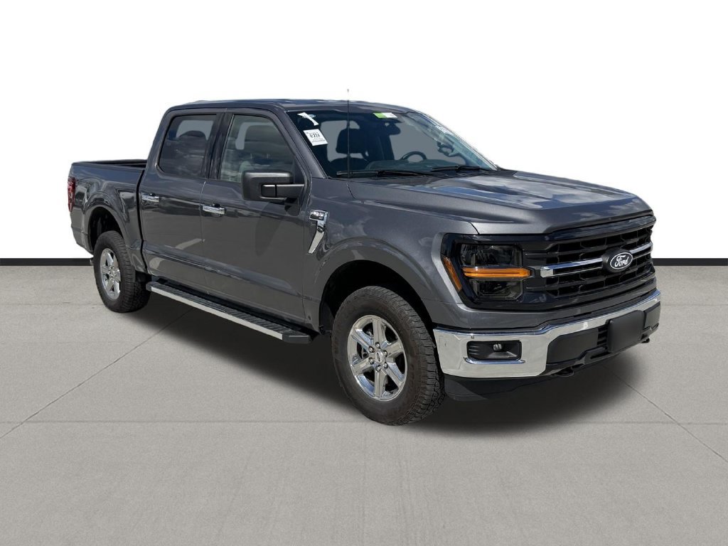 Used 2025 Ford F150 XLT w/ Equipment Group 301A Standard AWD/4WD image 3