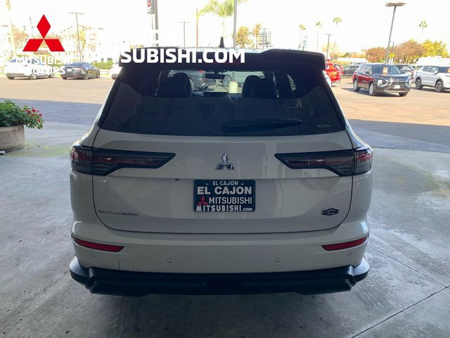 New 2026 Mitsubishi Outlander AWD image 4