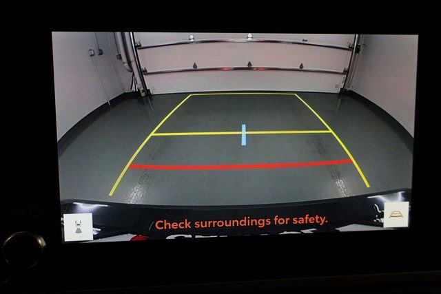 Used 2025 Toyota Camry SE image 26