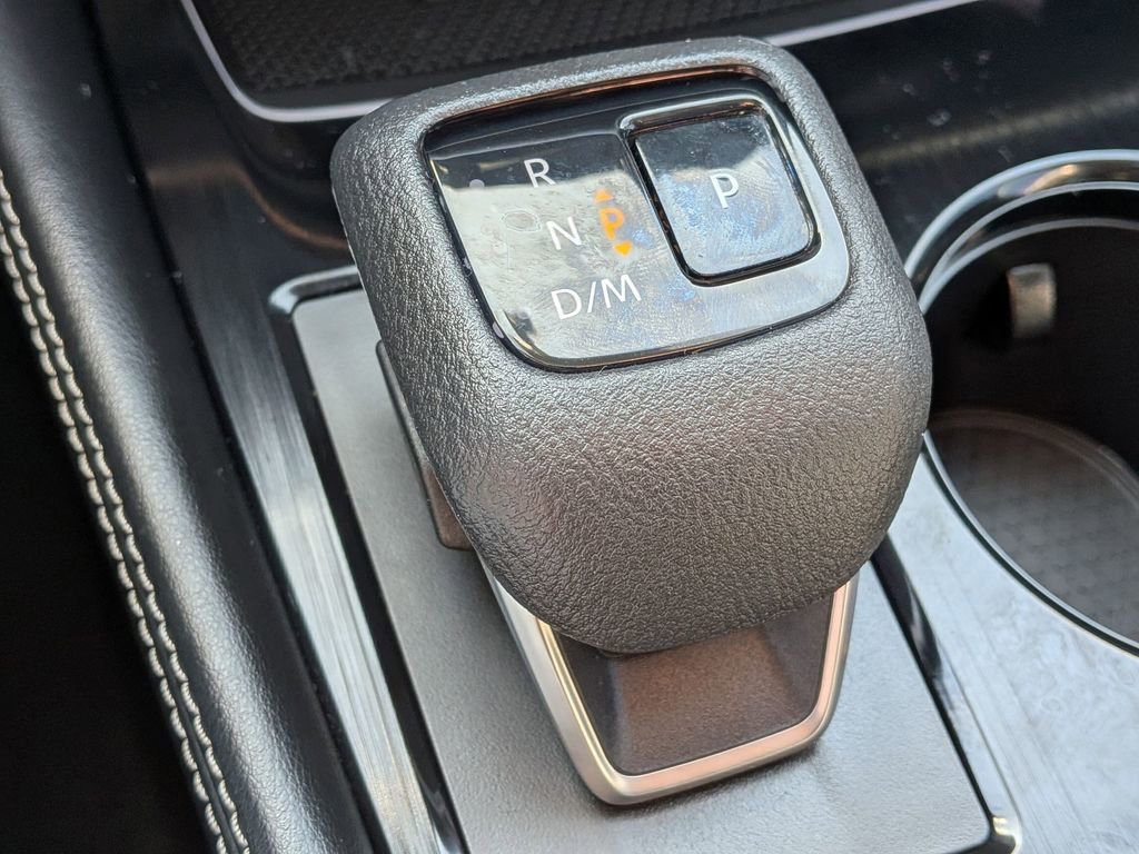 Used 2024 Nissan Rogue Platinum w/ Platinum Premium Package image 20