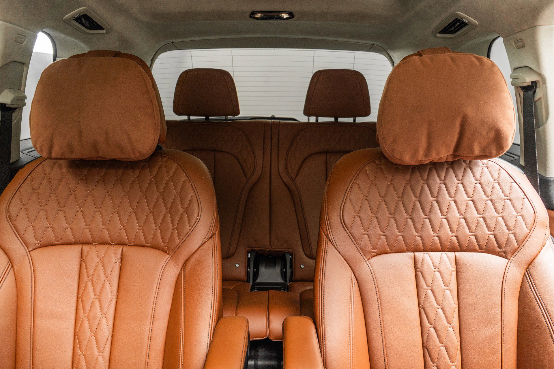 Used 2024 BMW ALPINA XB7 image 17