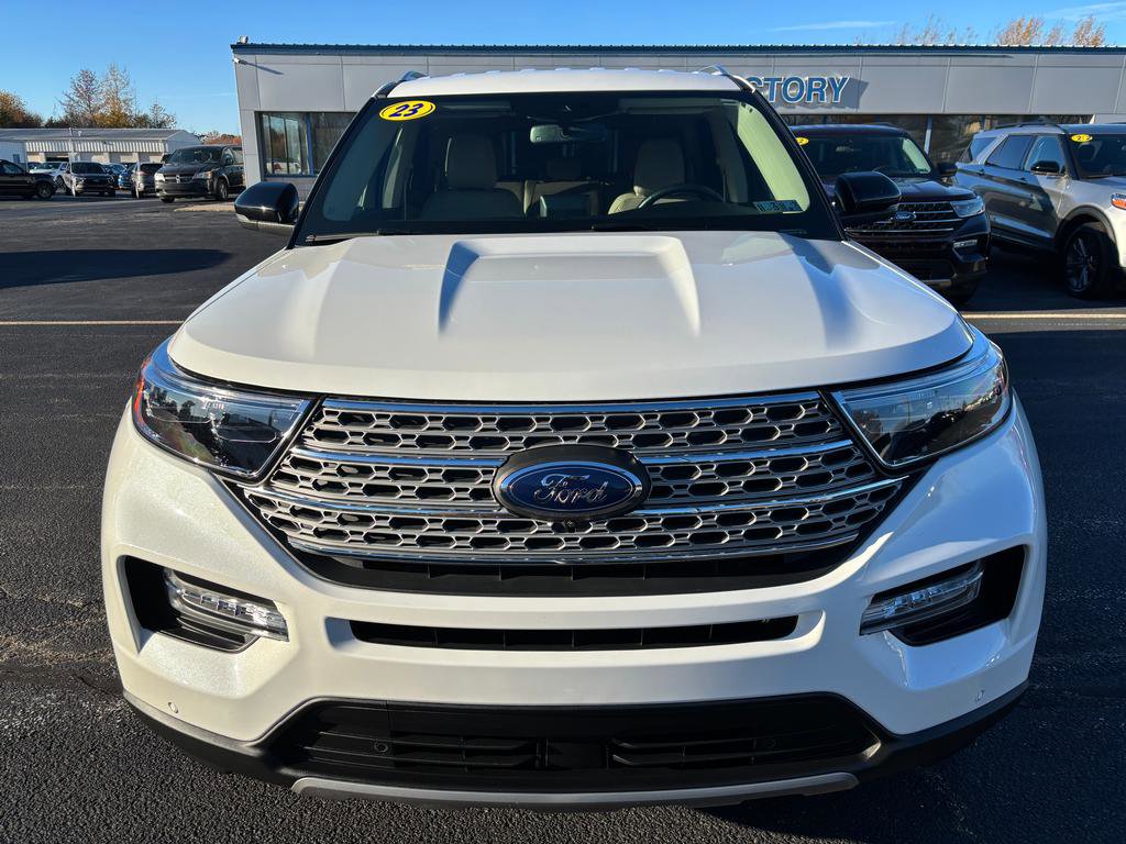 Used 2023 Ford Explorer Limited w/ Limited Technology Package image 2
