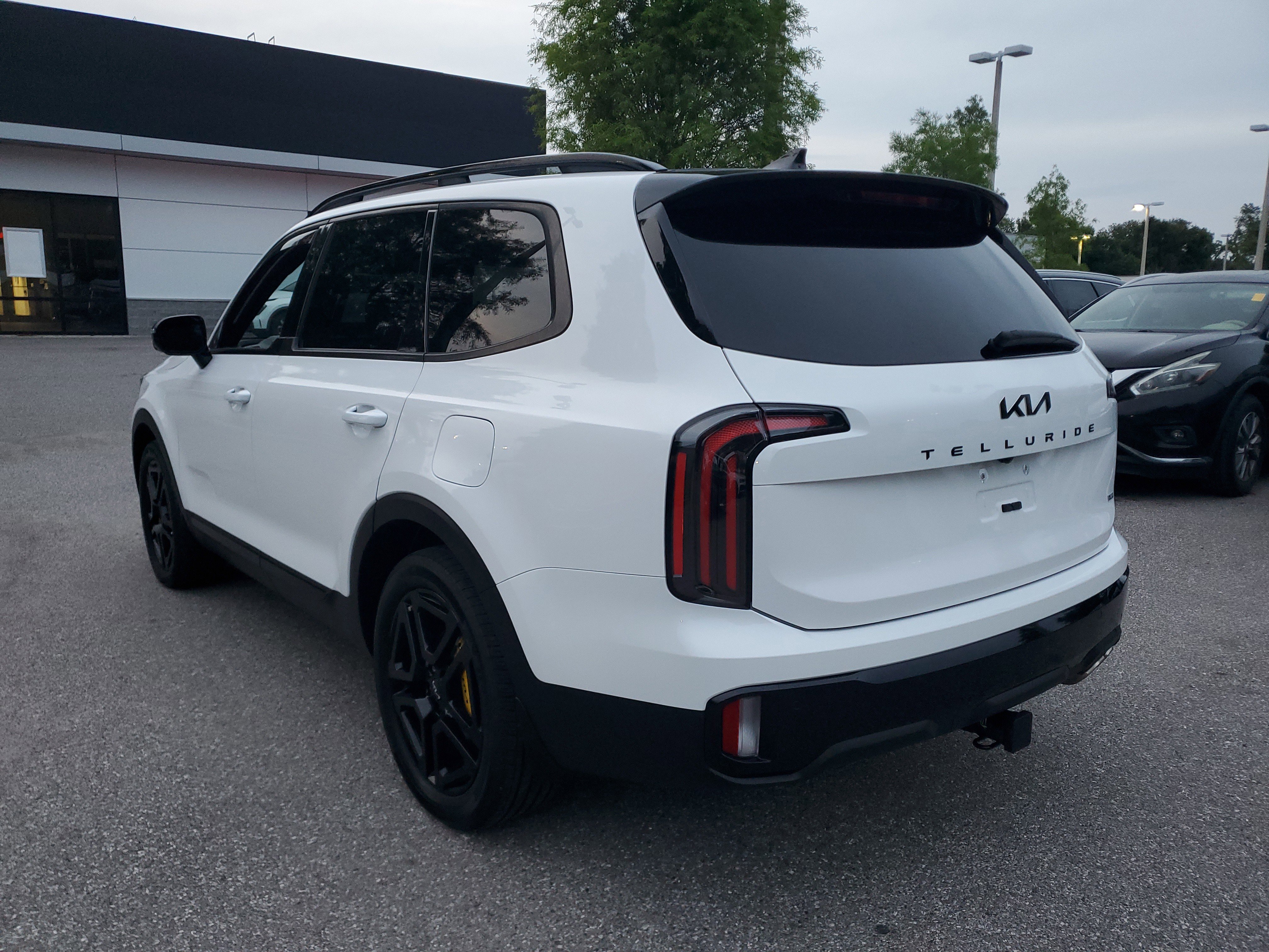 Used 2024 Kia Telluride SX Prestige X-Line AWD/4WD image 2