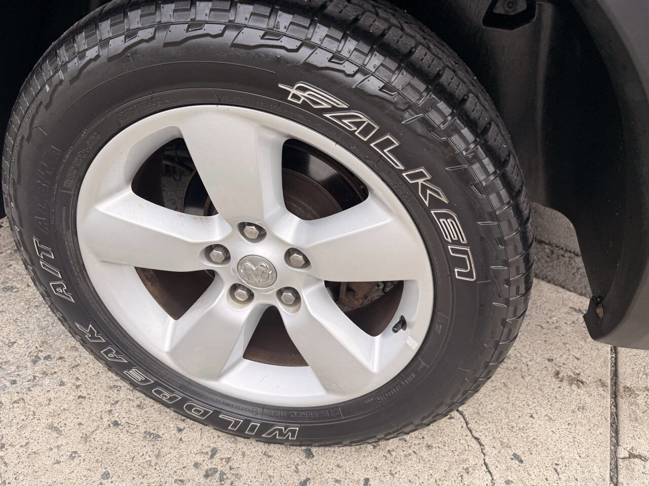 Used 2013 RAM 1500 Express image 9