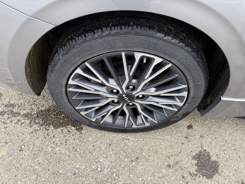 Certified 2023 Kia Forte GT-Line image 17