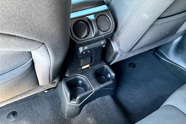 Used 2023 Jeep Wrangler Rubicon image 25