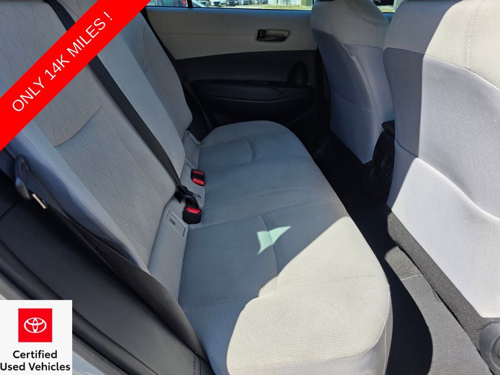 Used 2025 Toyota Corolla Cross L image 17