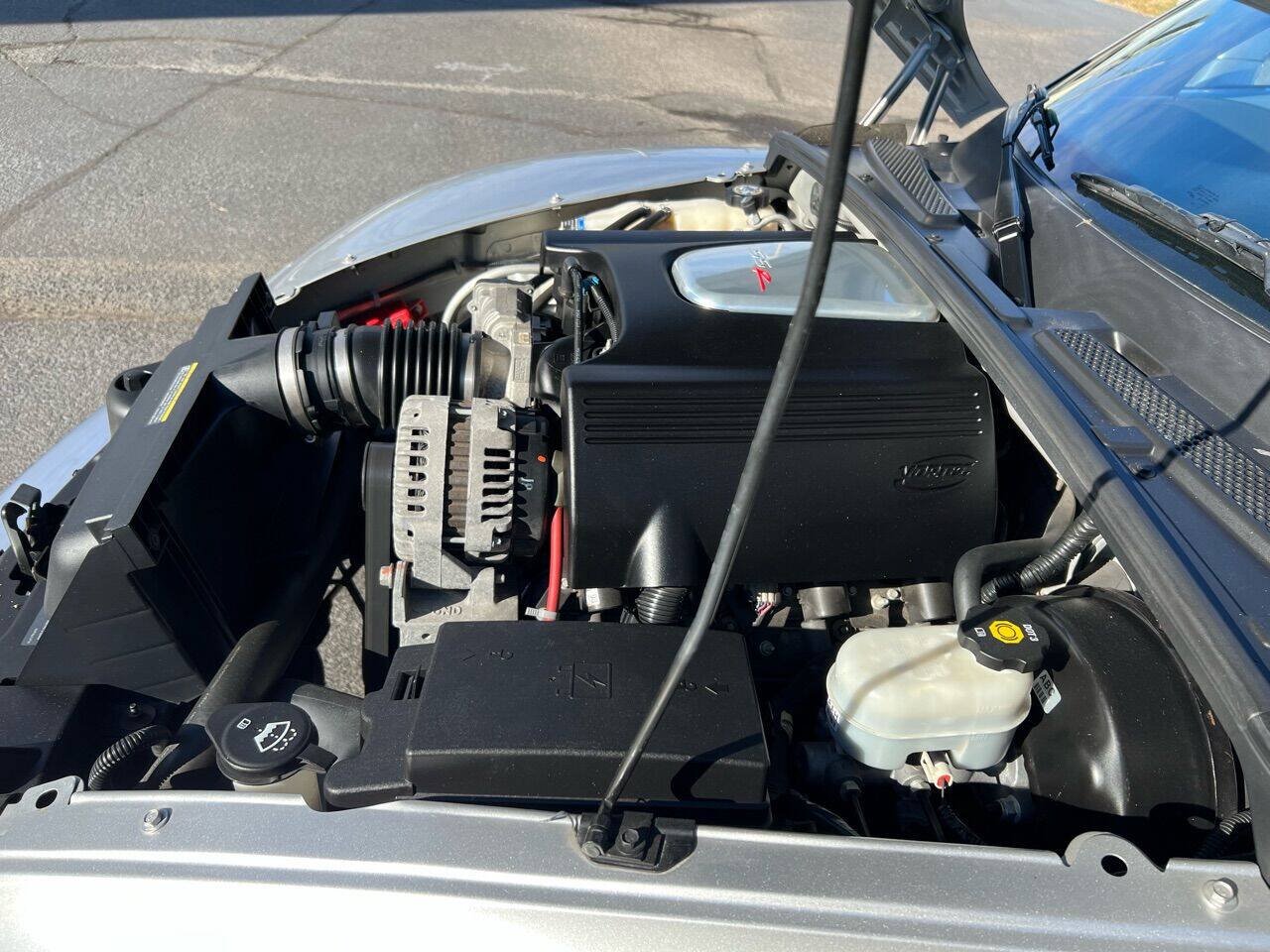Used 2004 Chevrolet SSR w/ Preferred Equipment Group RWD image 69