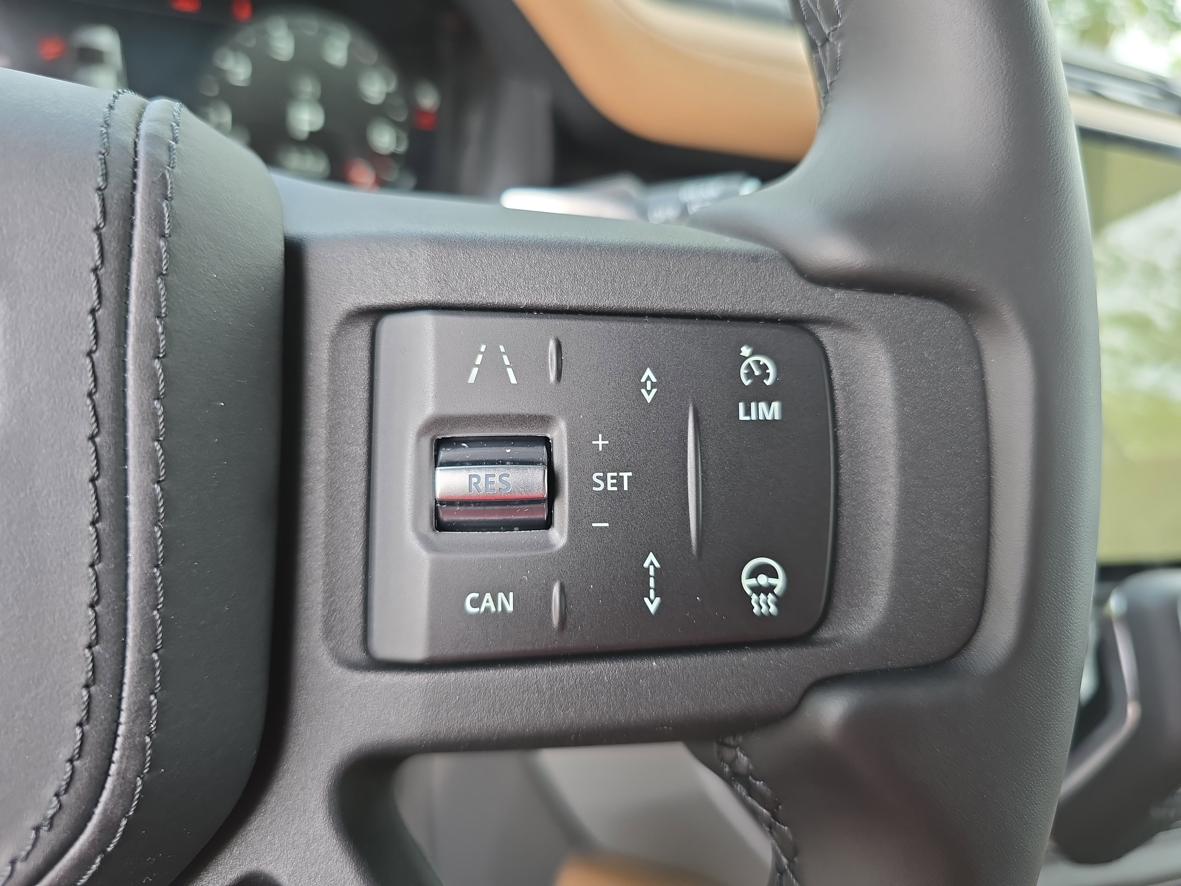 New 2026 Land Rover Defender 110 V8 image 17