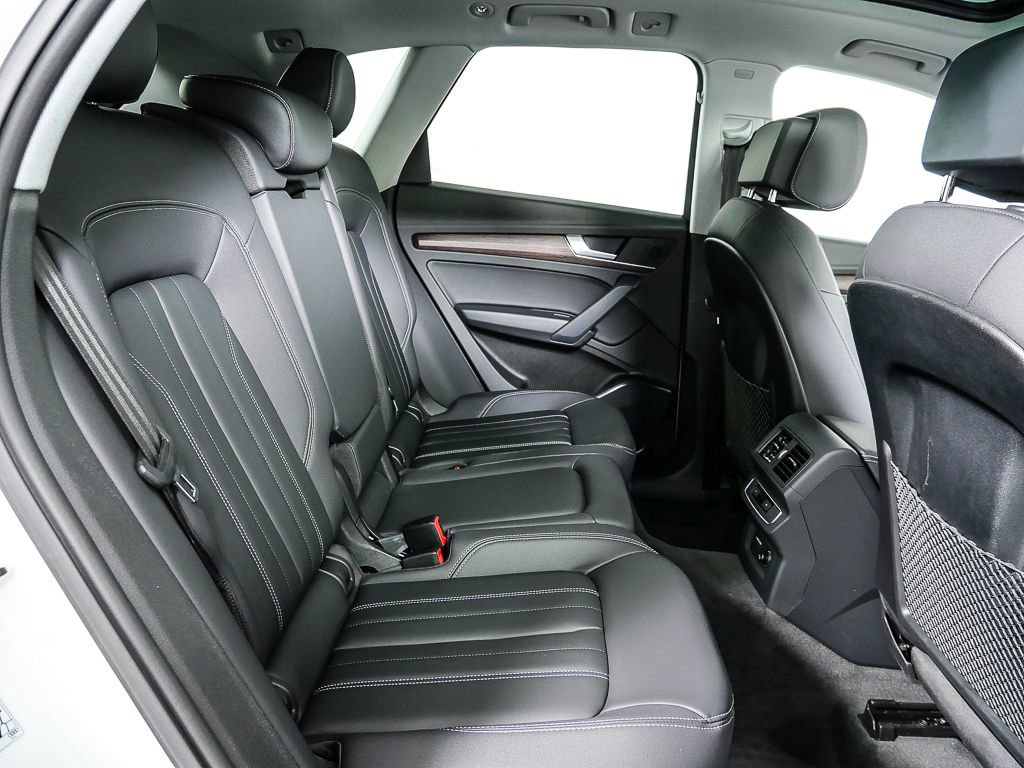 Used 2023 Audi Q5 2.0T Premium w/ Convenience Package image 21