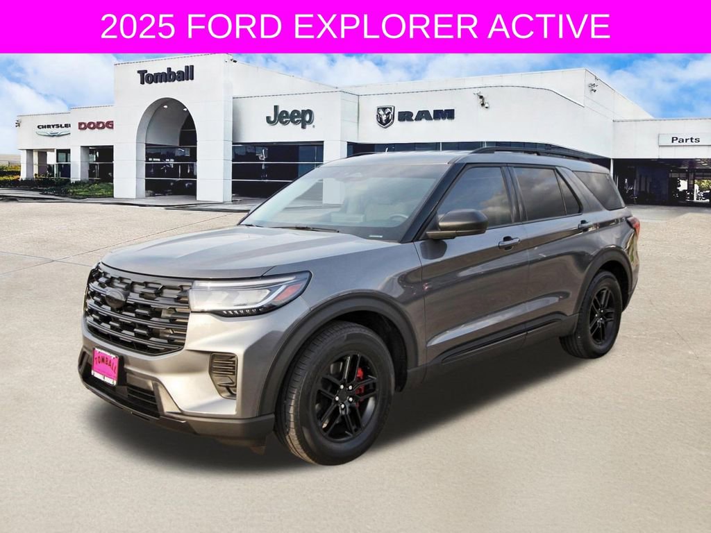 Used 2025 Ford Explorer Active RWD image 2