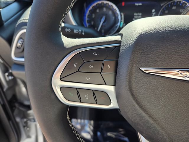 New 2026 Chrysler Pacifica Select FWD image 29