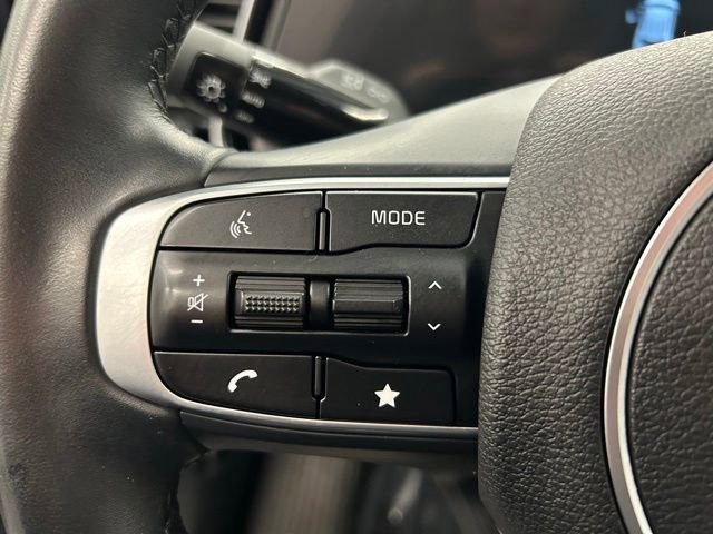 Used 2025 Kia Sportage EX w/ Premium Package image 29