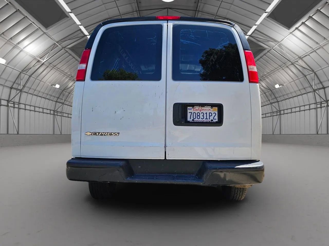 Used 2018 Chevrolet Express 2500 Extended image 7