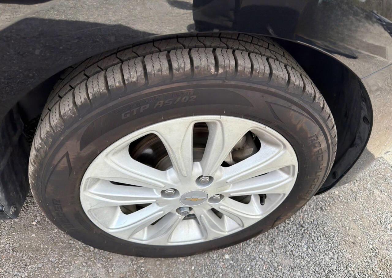 Used 2017 Chevrolet Spark LT image 16