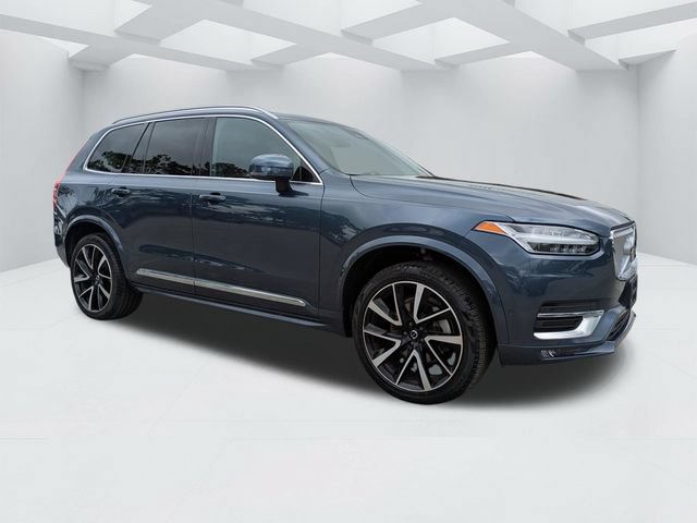 Certified 2023 Volvo XC90 B6 Plus AWD/4WD image 2
