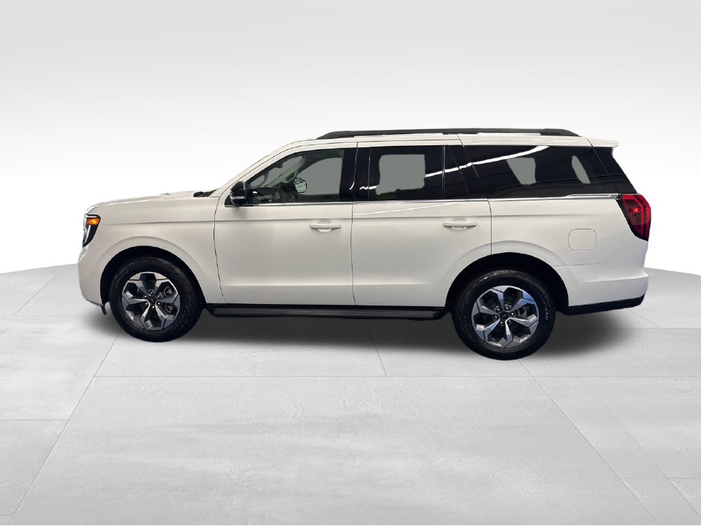 New 2027 Ford Expedition Active AWD/4WD image 2