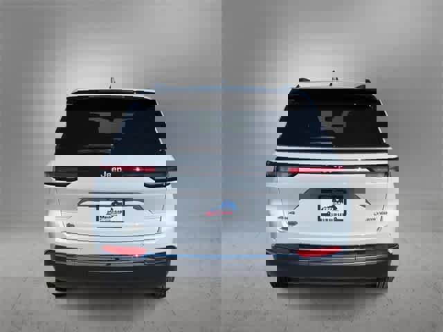 New 2025 Jeep Grand Cherokee Limited image 7